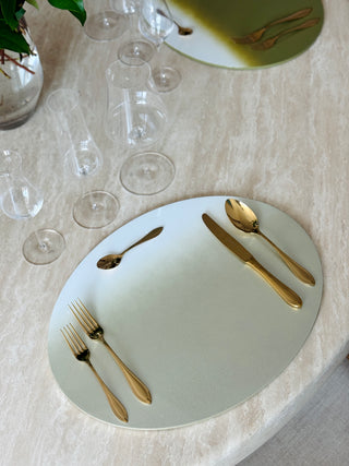 The Gradient Gold Table Setting (12 piece)